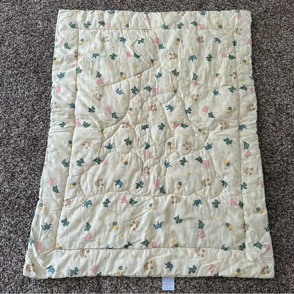 Bedtime originals baby quilt crib blanket three bears giraffe bunny 90s pastel